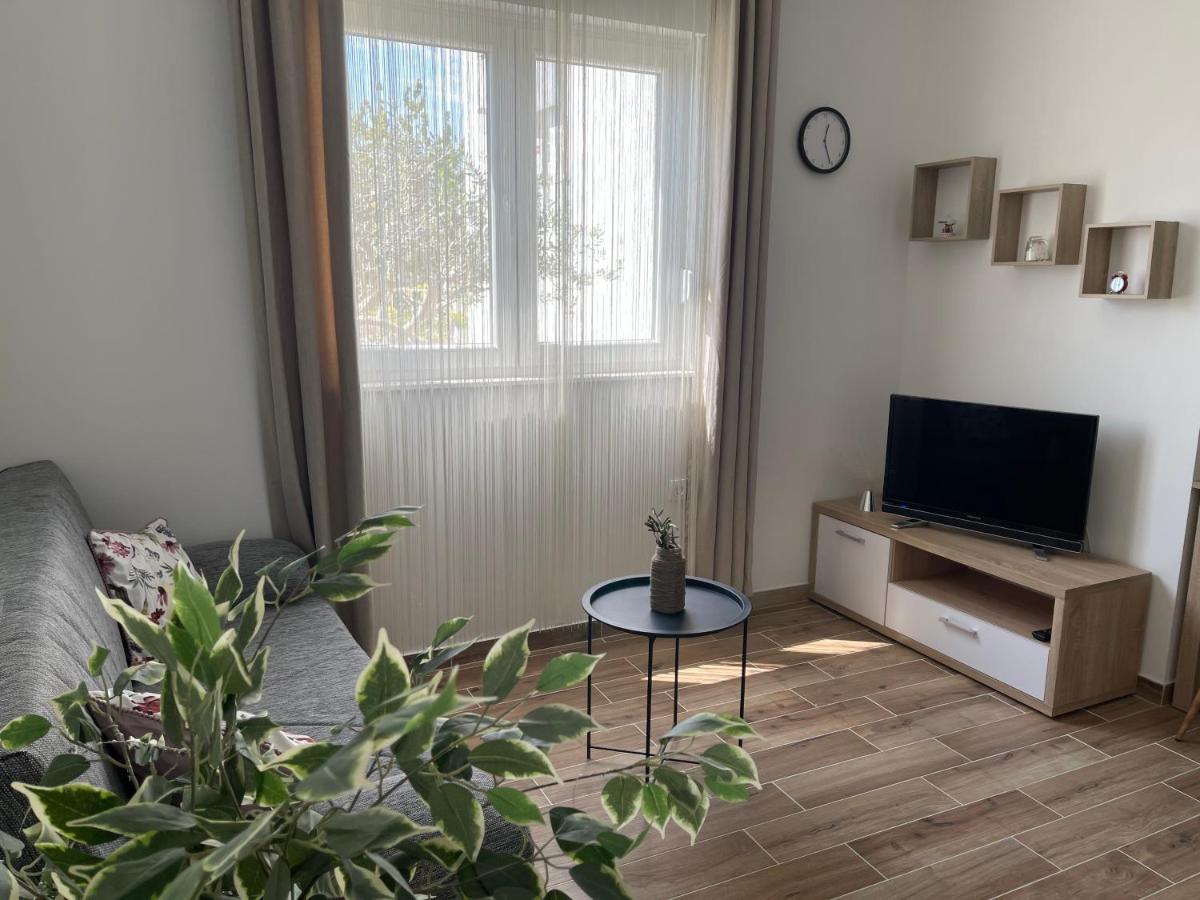 Апартаменты Apartman Solin 2, Parking Экстерьер фото