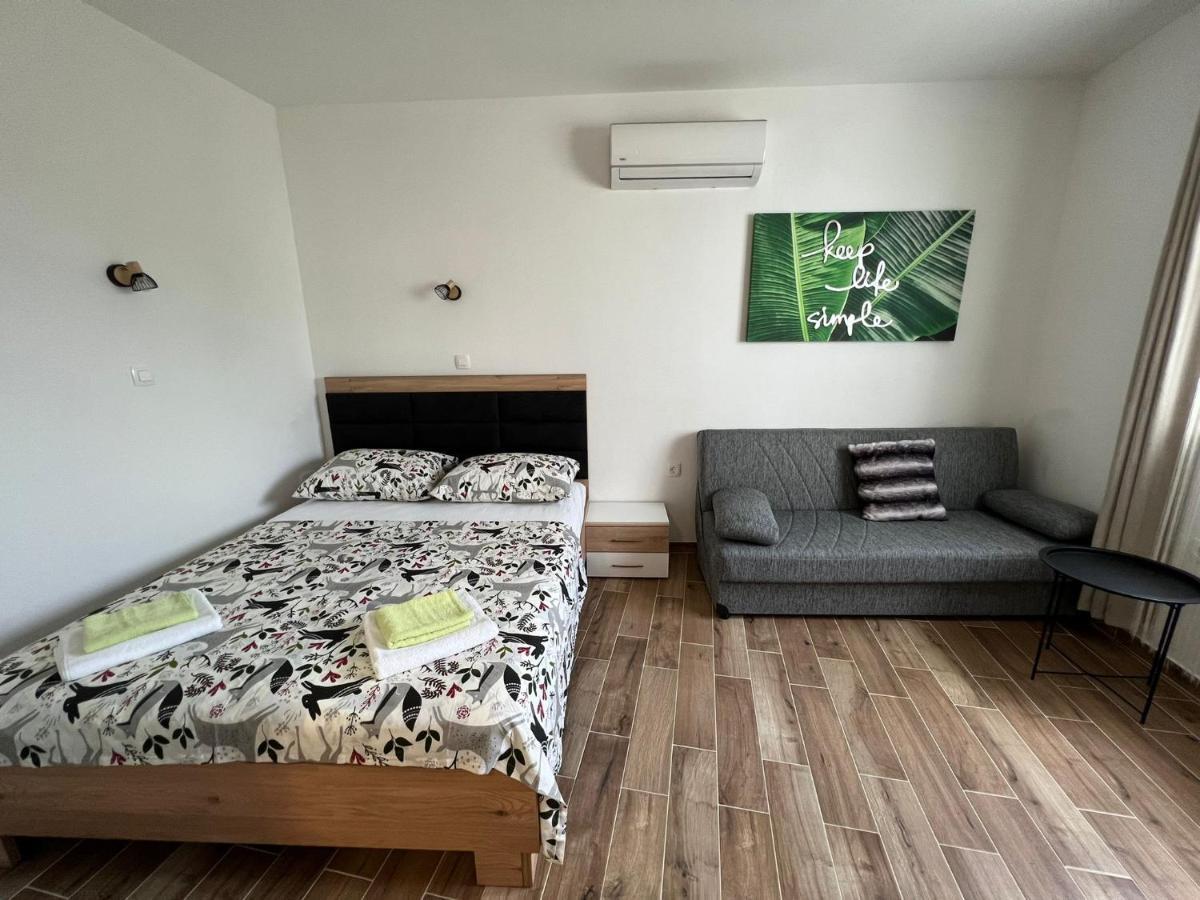 Апартаменты Apartman Solin 2, Parking Экстерьер фото